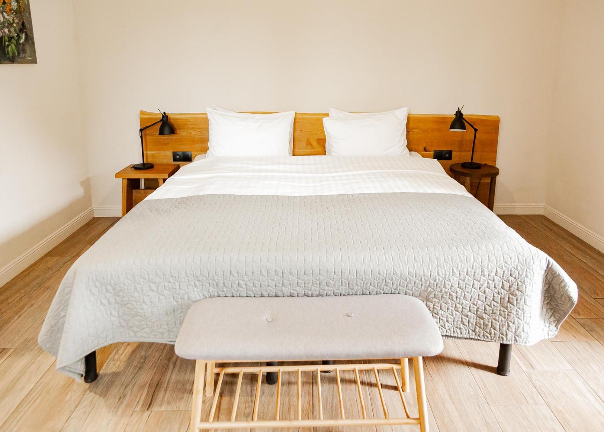 Bobritsa Dacha Hotel ภายนอก รูปภาพ