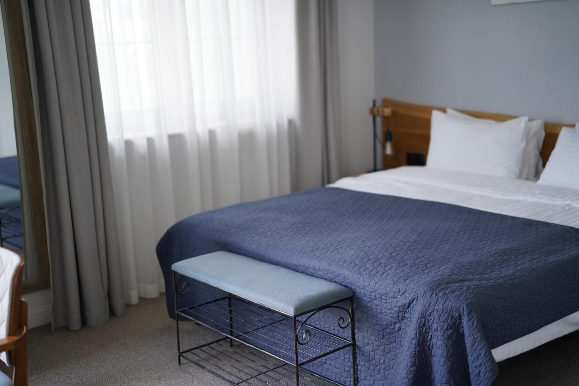 Bobritsa Dacha Hotel ภายนอก รูปภาพ