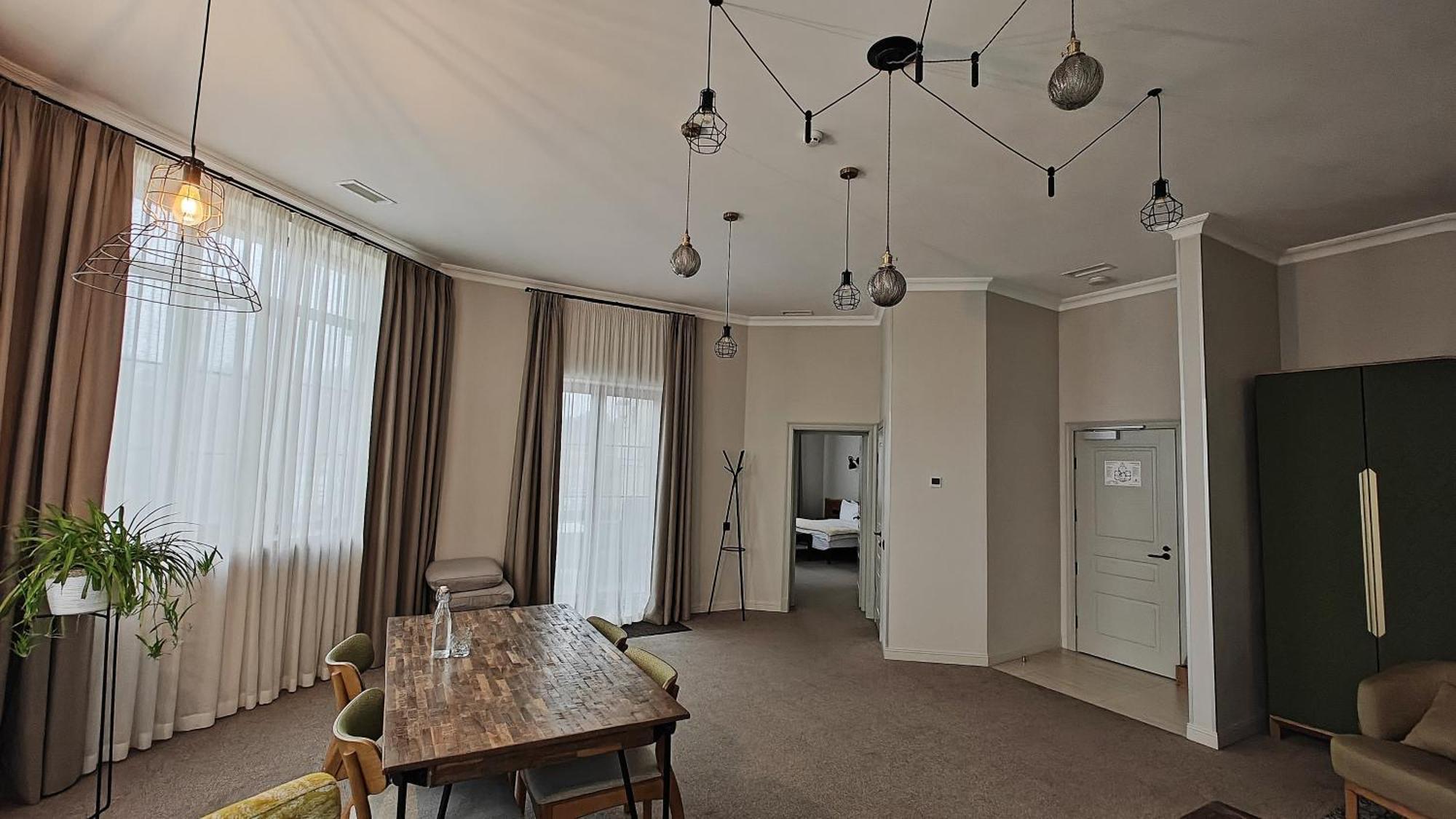 Bobritsa Dacha Hotel ภายนอก รูปภาพ